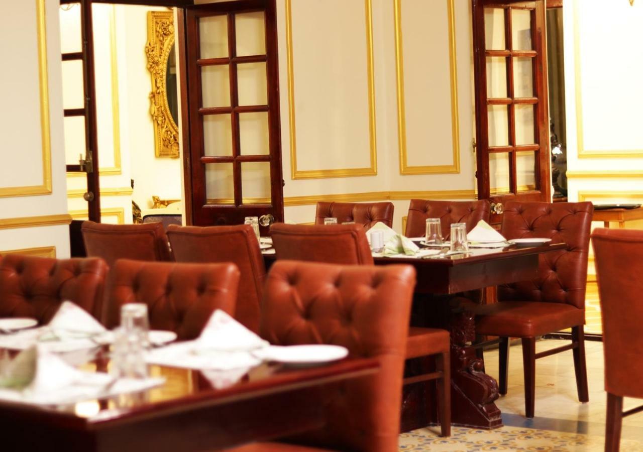 Maharaja Ganga Mahal Hotel Bikánér Kültér fotó